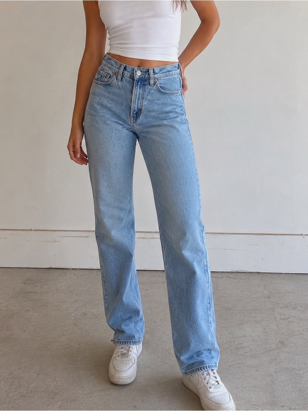 Oak + Fort Light Wash Straight Leg High Rise Denim Jeans Minimalist Streetwear